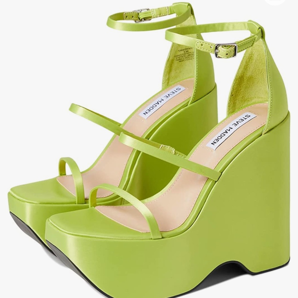 Steve Madden Varia Wedge